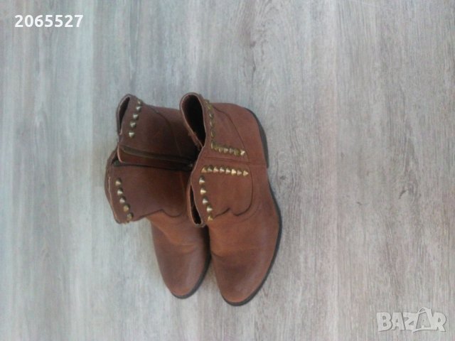 Обувки, снимка 5 - Дамски обувки на ток - 25962713