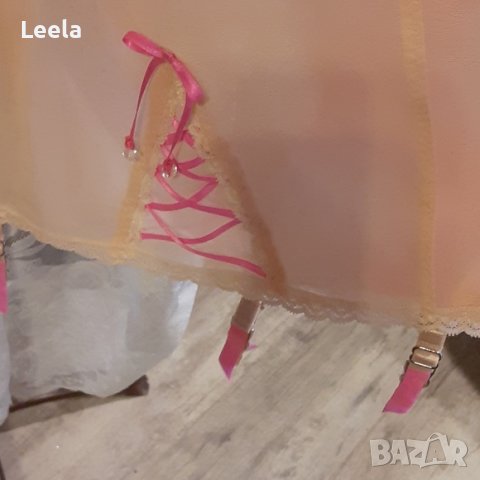 Неглиже/Корсет Victoria's Secret Holiday 2012, снимка 8 - Бельо - 39466575