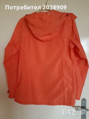 Нови непромокаеми дамски якета  марка crivit, снимка 5 - Спортни екипи - 26719341