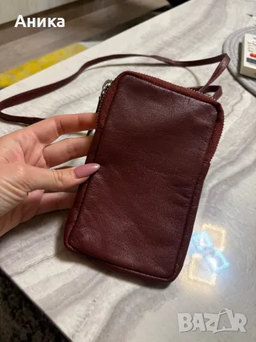 Чанта за телефон от естествена кожа, снимка 2 - Чанти - 48492845