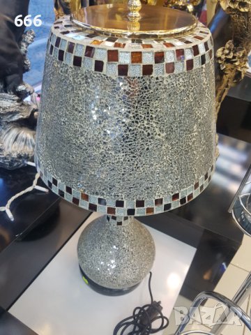 Лампа, снимка 4 - Настолни лампи - 43341930