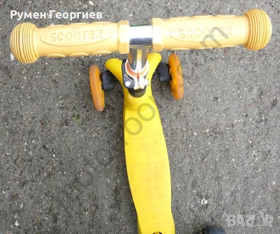 Употребявана детска тротинетка Ronny – жълта, снимка 3 - Детски велосипеди, триколки и коли - 50027071