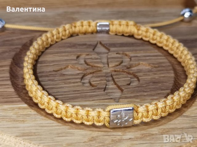 Дамска/мъжка гривна със сребърна плочка с лого