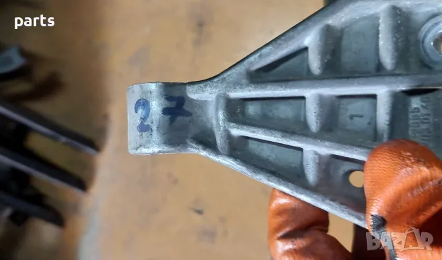 Стойка Компресор Климатик и Ролка 2.7 Jeep Гранд Чероки WJ - Мерцедес - 6652030140, снимка 6 - Части - 47700992