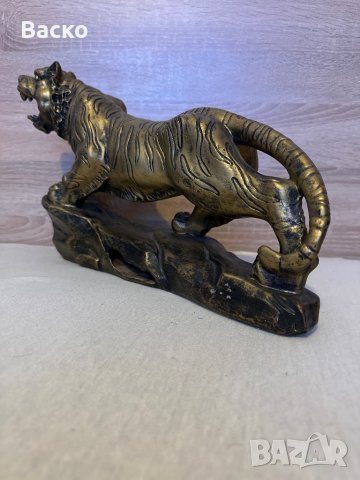 Статуетка, снимка 7 - Аксесоари за коса - 38674907