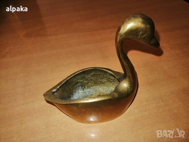 Продавам месингова статуетка - лебед, снимка 2 - Декорация за дома - 43853046