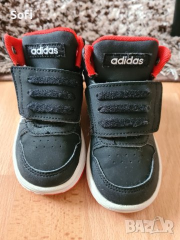 маратонки Adidas , снимка 3 - Детски маратонки - 43084322