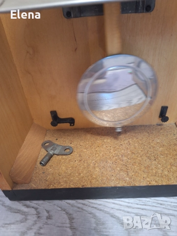 Стар механичен часовник , снимка 4 - Антикварни и старинни предмети - 51783884