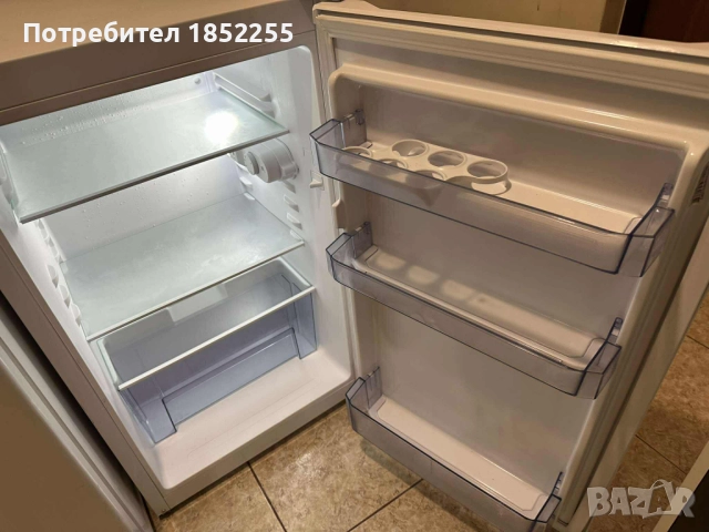 Хладилник crown, снимка 4 - Хладилници - 52222085