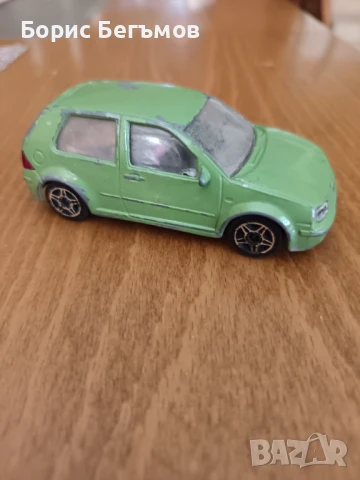 Количка VW GOLF  1:43, снимка 2 - Коли, камиони, мотори, писти - 51140582