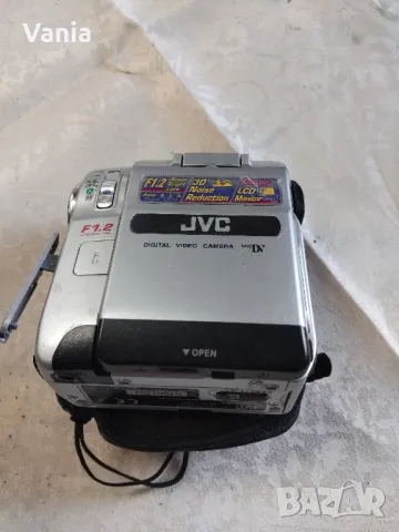 Видеокамера JVC , снимка 8 - Камери - 49398418