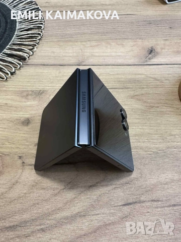 Samsung Flip 7 512 GB с гаранция