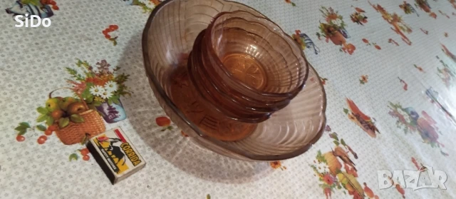 2 различни комплекта "Купа с 5-6 малки купички от кафяво стъкло, снимка 12 - Сервизи - 50872020