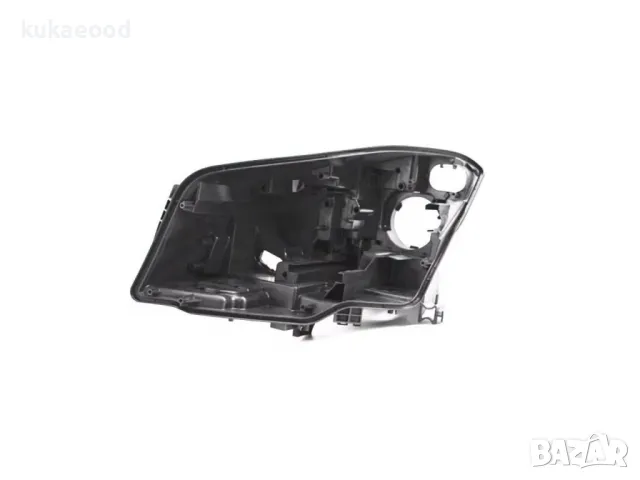 Корпус за фар на Mercedes GLA-Class X156