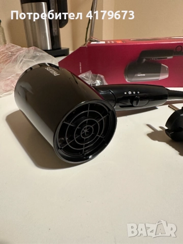 Напълно нов сешоар Philips черен лек сгъващ се удобен  , снимка 10 - Сешоари - 51967502
