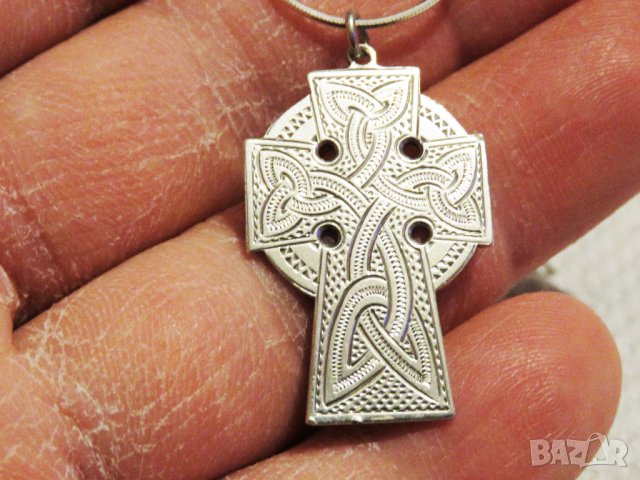 сребърно кръстче с викингски възел и сребърно синджирче- символът на вечноста., снимка 2 - Колиета, медальони, синджири - 32467089