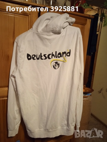 Суичър с качулка на Adidas., снимка 2 - Суичъри - 53472055