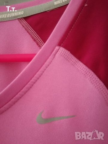 Дамска тениска Nike, снимка 1