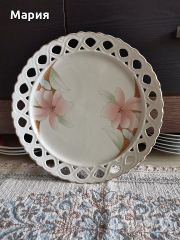 Ажурен порцеланов поднос