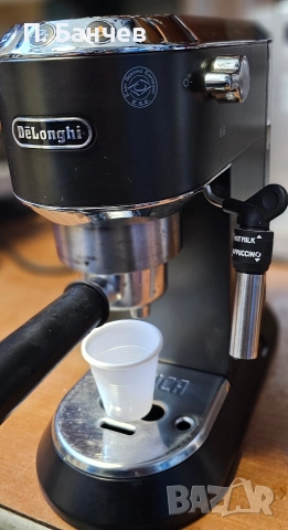 Delongi dedica , снимка 3 - Кафемашини - 52810780