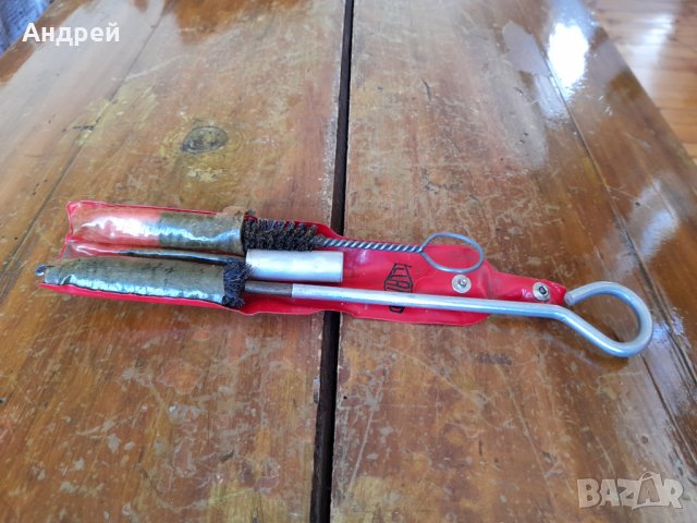 Стар шомпол,четки за пистолет