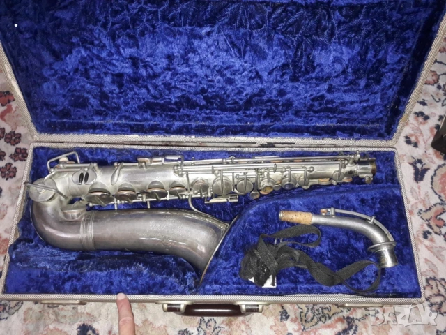 Алт саксофон Долнет Париж