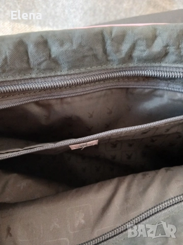 Y2k чанта Playboy, снимка 9 - Чанти - 52638796