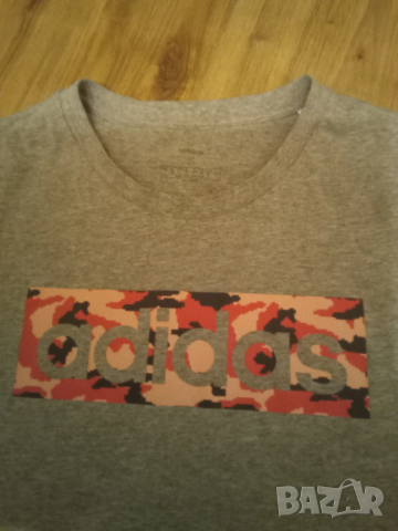 Оригинална тениска Adidas S размер , снимка 2 - Тениски - 53037818