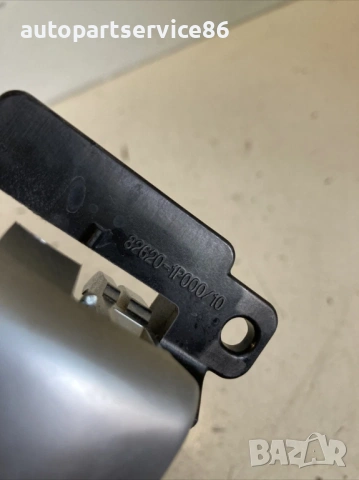 Вътрешна дръжка задна дясна за KIA Venga 1.4 CRDi (2012) 82620-1P000, снимка 2 - Части - 53440905