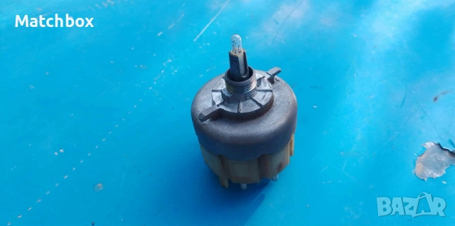 Ключ за фаровете Мерцедес  W124, снимка 2 - Части - 50065852