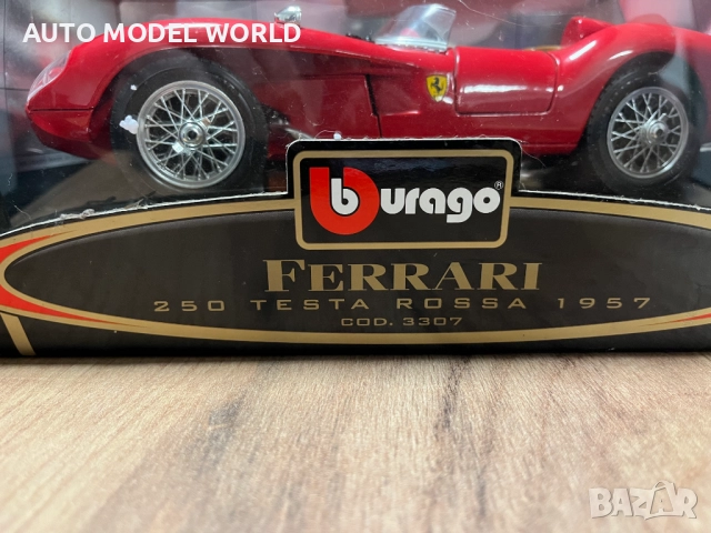 BBURAGO метална колекционерски модел FERARRI 250 TESTAROSSA 1:18, снимка 8 - Колекции - 52795234