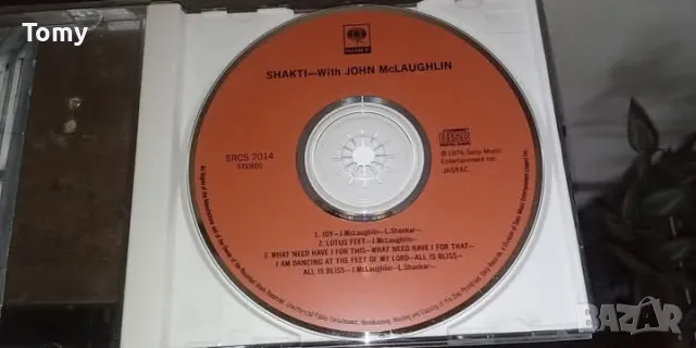 Продавам рядък японски диск на Shakti - Shakti with John McLaughlin, без Оби , снимка 4 - CD дискове - 49499295