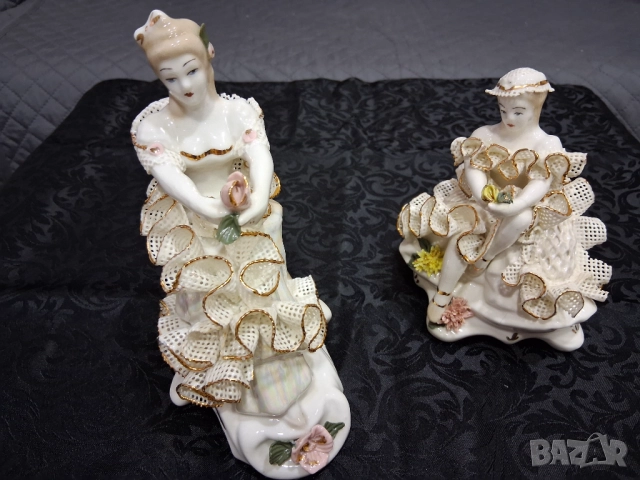 2 статуетки