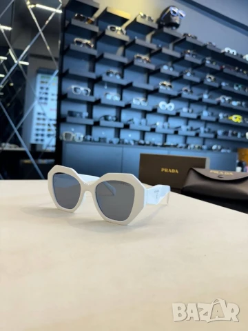 очила с черен обикновен калъф и ув защита prada fendi , снимка 12 - Слънчеви и диоптрични очила - 50999523