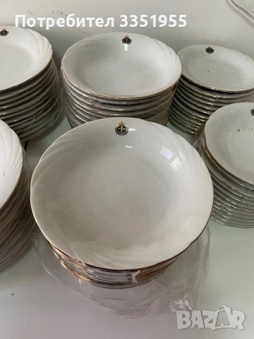 Сервиз за хранене костен порцелан, снимка 3 - Сервизи - 52849561