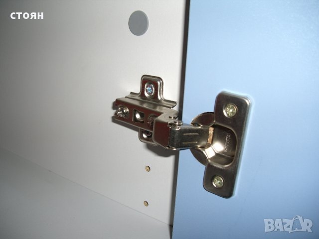 Офис секция- плътно Пдч с меламиново покритие, снимка 2 - Шкафове и рафтове - 28922575