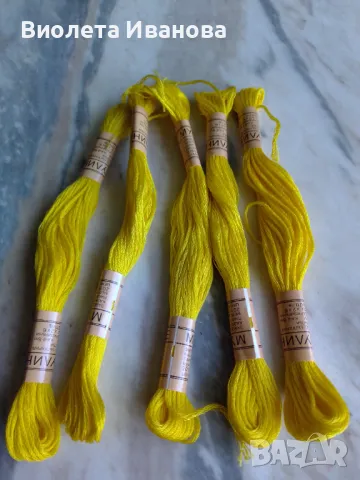 Мулине, 5 броя, лимонено жълто