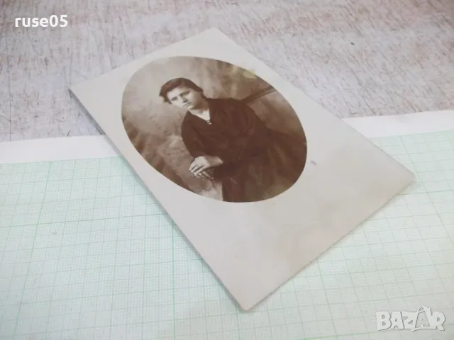 Снимка стара спомен на жена седнала на стол, снимка 3 - Колекции - 47916371