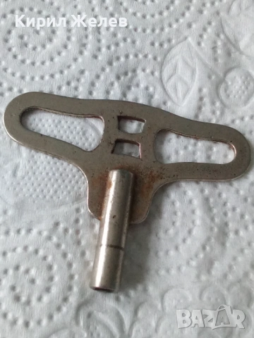 Ключ за стенен часовник 53391, снимка 4 - Антикварни и старинни предмети - 53137634
