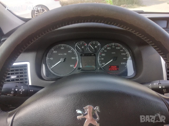 Пежо307 sw, снимка 9 - Автомобили и джипове - 51395001