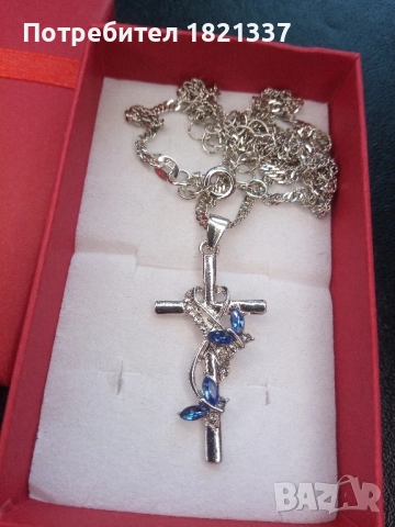 Дамско колие с кръст , снимка 9 - Колиета, медальони, синджири - 52415667