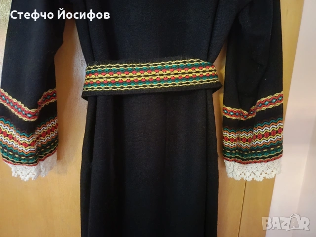 Българска носия, снимка 4 - Антикварни и старинни предмети - 53382048