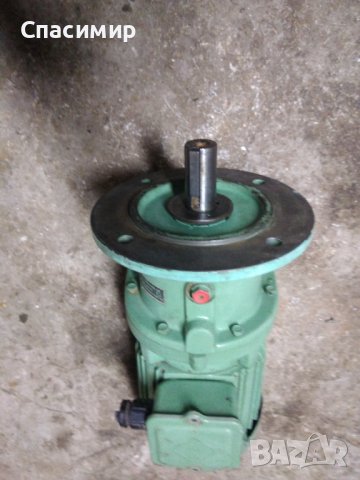 Моторедуктор фланцови 0,18kw на 670 об изхо обор 42, снимка 4 - Електродвигатели - 43702096