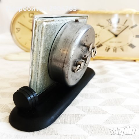 Часовник будилник Слава стар Руски работещ, снимка 2 - Антикварни и старинни предмети - 43981019