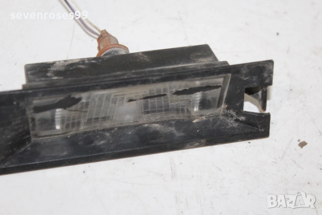 Плафон номер Фиат Пунто 2 2001 1.2i 60 Fiat Punto 2  2/3врати, снимка 2 - Части - 53504279