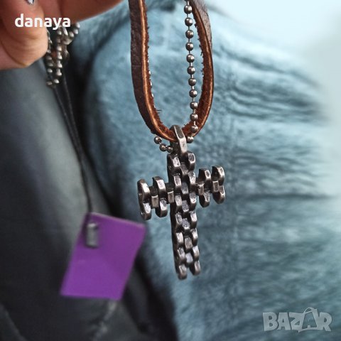 3283 Мъжко колие с двойна верижка и стоманен кръст, снимка 2 - Колиета, медальони, синджири - 38861255