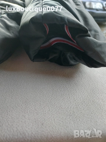 Чисто ново без етикет зимно пухено яке Tommy Jeans L/XL , снимка 3 - Якета - 52225353