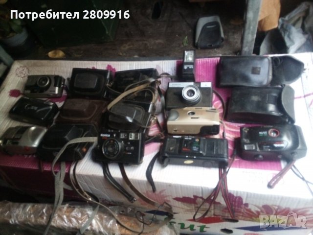 Колекция от стари лентови фотоапарати , снимка 8 - Антикварни и старинни предмети - 38773379