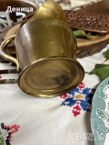 Месингова кана Индия Изящно извитата дръжка и плавно оформеният чучур придават на каната грацията на, снимка 5 - Други - 52598805