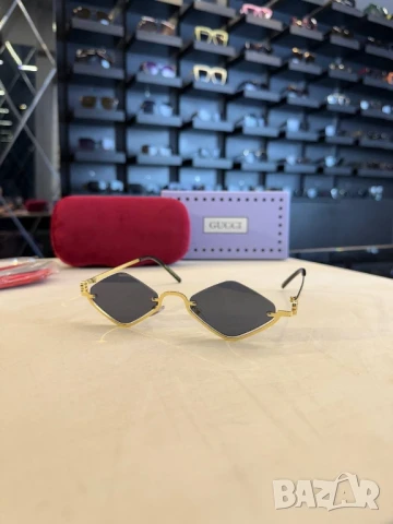 очила с черен обикновен калъф и ув защита gucci chanel christian dior celine , снимка 8 - Слънчеви и диоптрични очила - 51423621